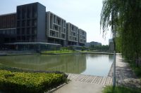 south_campus_2_library_and_lake_summer_2017_4