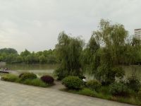 south_campus_2_small_west_lake_summer_02