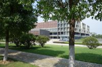 south_campus_2_library_summer_5