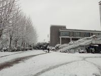 south_campus_2_winter_jan_2018_snow_canteen_1